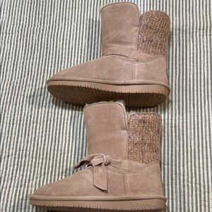 BearPaw Women's Pink Suede Winter Boots Size 8